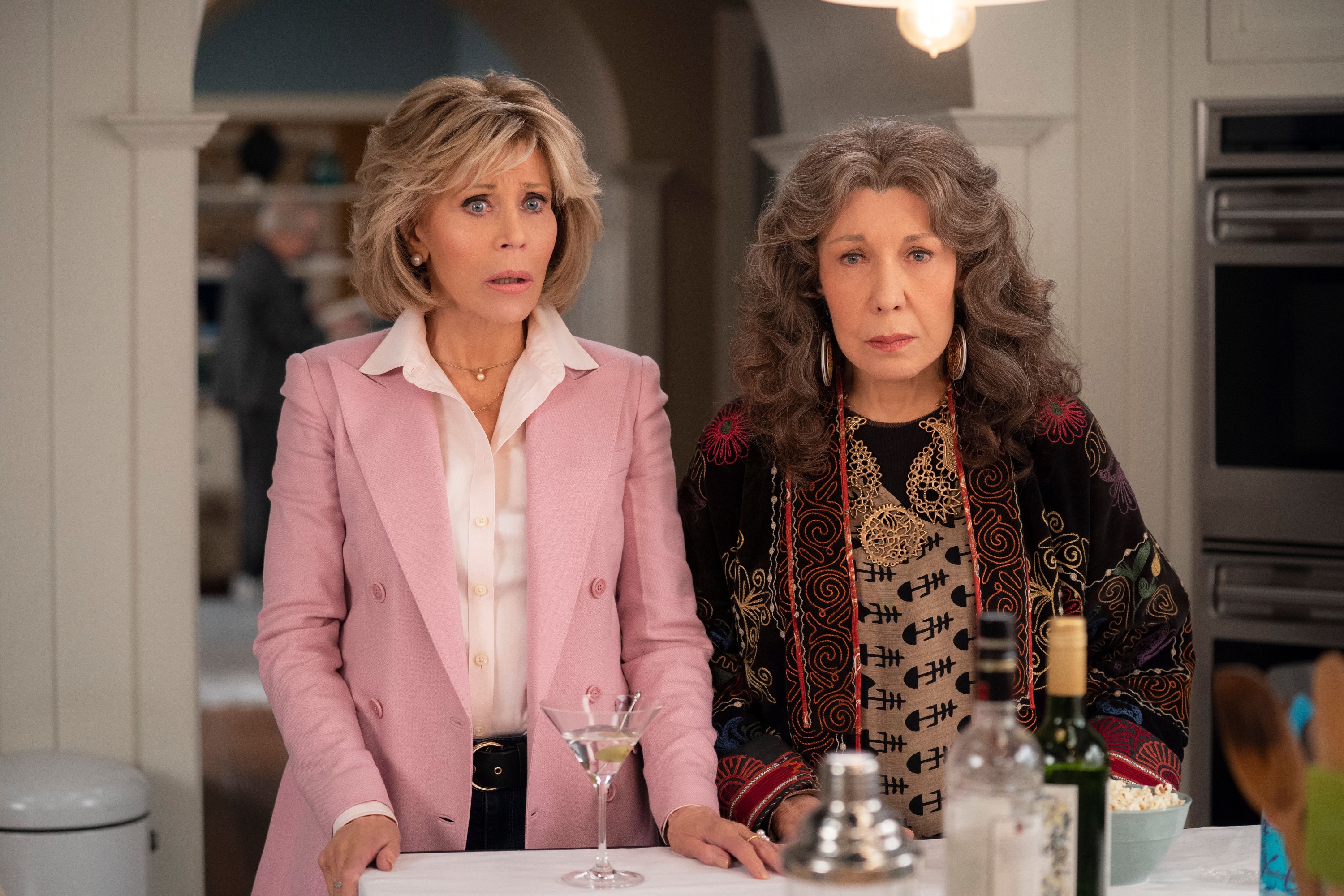 Grace and Frankie Season 6 - Phone Cooler